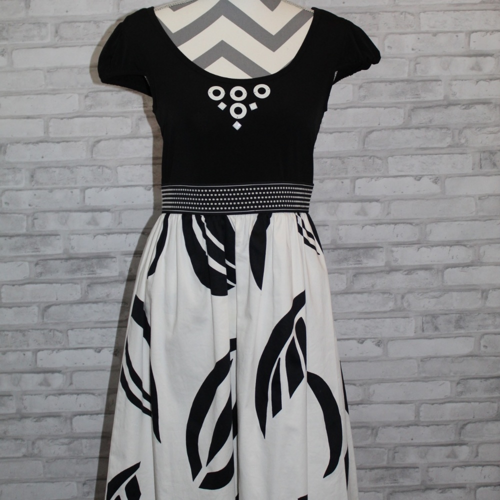 Black White RETRO Dress Fun Flirty SANGRIA (8)